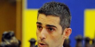 Il pretonzolo integralista contro Federico Pizzarotti: o dell’offensiva teocratica cattofascista