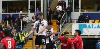 Il Parma si salva battendo la Fiorentina 1-0