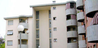 “Cinema in Cortile”, la magia dei film all’aperto nelle case popolari di Parma. Dal 25 agosto