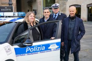 Parma, le auto della Polizia montano la tecnologia del futuro