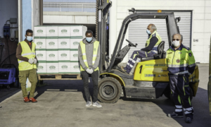 Non si ferma la macchina della solidarietà: Svoltare consegna altri 232 pacchi alimentari alle famiglie di Parma