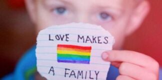 Sulle coppie omogenitoriali e i loro figli sbaglia il PD e ha sbagliato Pizzarotti