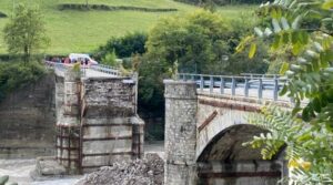 Maltempo. Vertice in Prefettura a Piacenza dopo il crollo di ieri del ponte Lenzino, a Corte Brugnatella