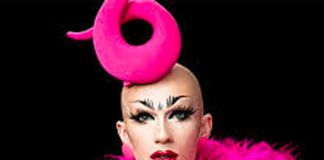 “No allo spettacolo di Drag Queen”, l’assessore leghista trasferisce Piacenza in Ungheria