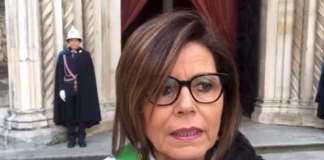 La Lega denuncia la “vile vandalizzazione” dell’auto della Sindaca di Piacenza