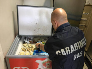 I NAS chiudono un ristorante e sequestrano 270kg di prodotti alimentari