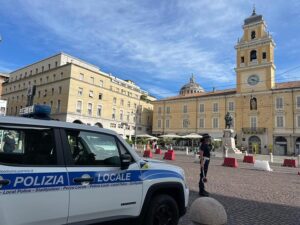 Partita la campagna del Corpo di Polizia Locale per rimuovere dalle strade di Parma i veicoli abbandonati