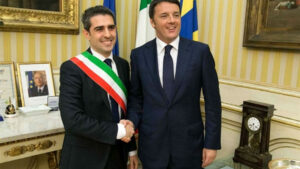 Accordo elettorale Pizzarotti-Renzi?