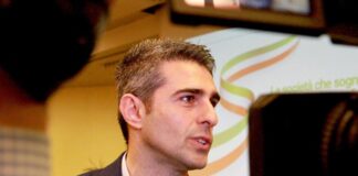 Pizzarotti annuncia: “… con Renzi progetto civico e riformista”