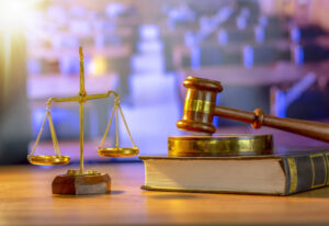 Il giustizialismo post-mortem in un paese già fin troppo infetto