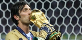 Gigi Buffon lascia il calcio agonistico