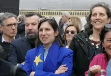 La politica italiana non è una zona neutra, è solo assenza di scontro politico reale