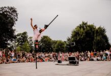 Fontanincanto 2026: il borgo che si accende di meraviglia. Circo contemporaneo, musica e teatro di strada nel cuore di Fontanellato per il Festival Incredibile